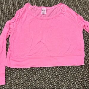 Pink Cropped Sweatshirt with Relaxed Fit and Long Sleeves